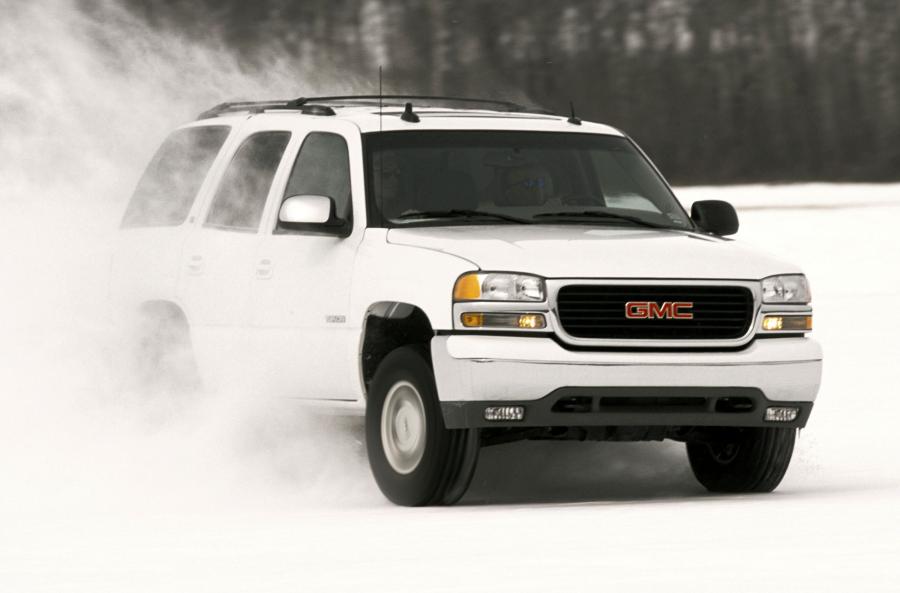  GMC Yukon 2003 года  (фото 11 из 20)